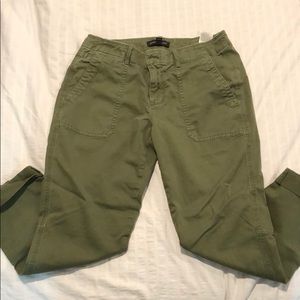 banana republic capris